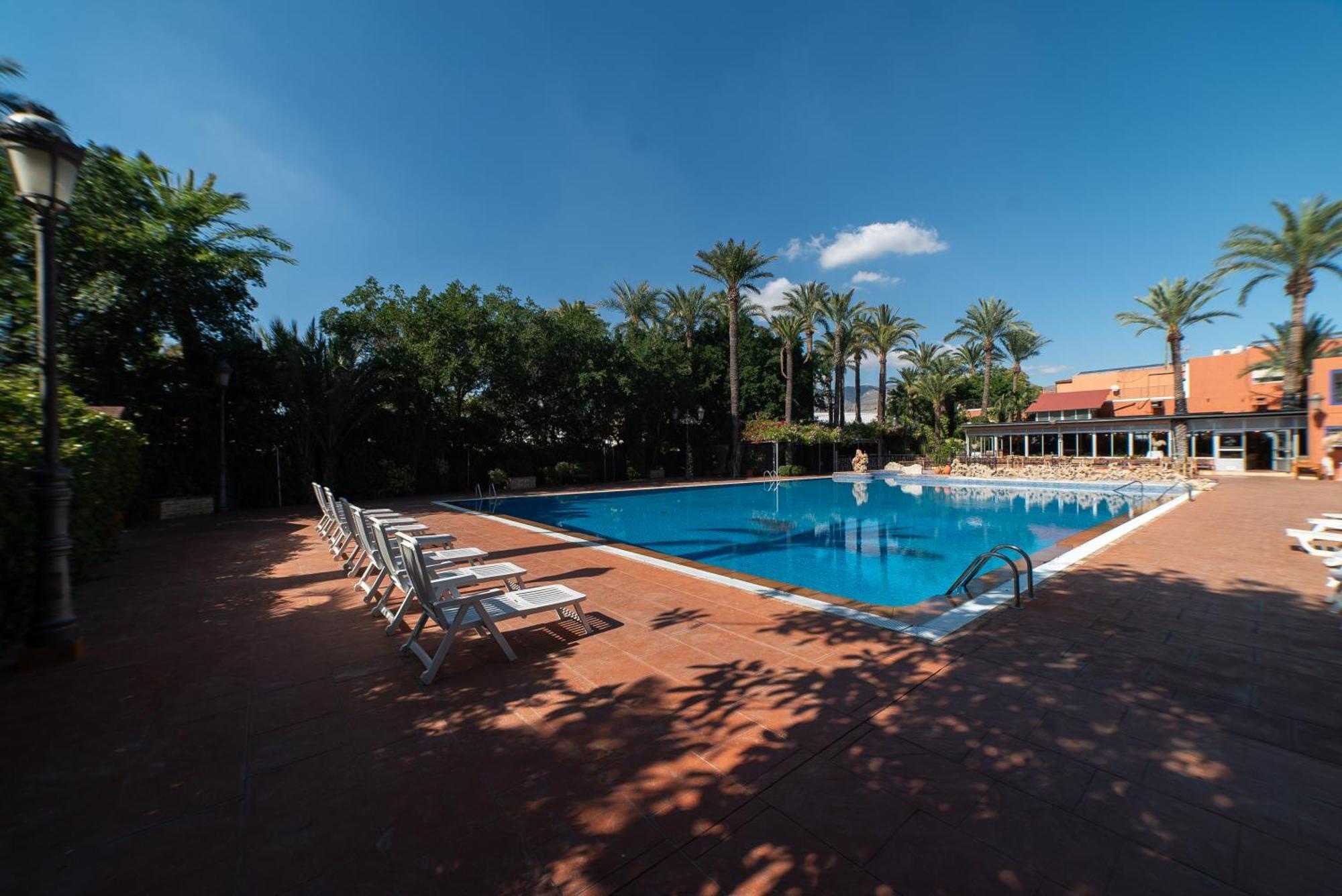 Las Palmeras Crevillente Exterior foto